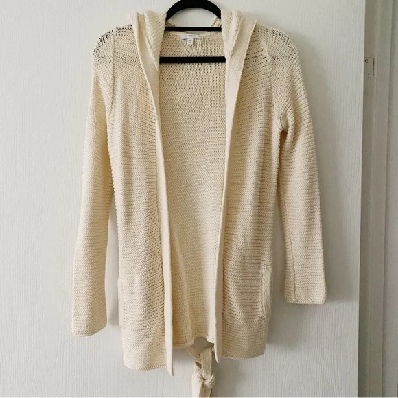 GAP | Knit Sweater - Picture 2 of 6